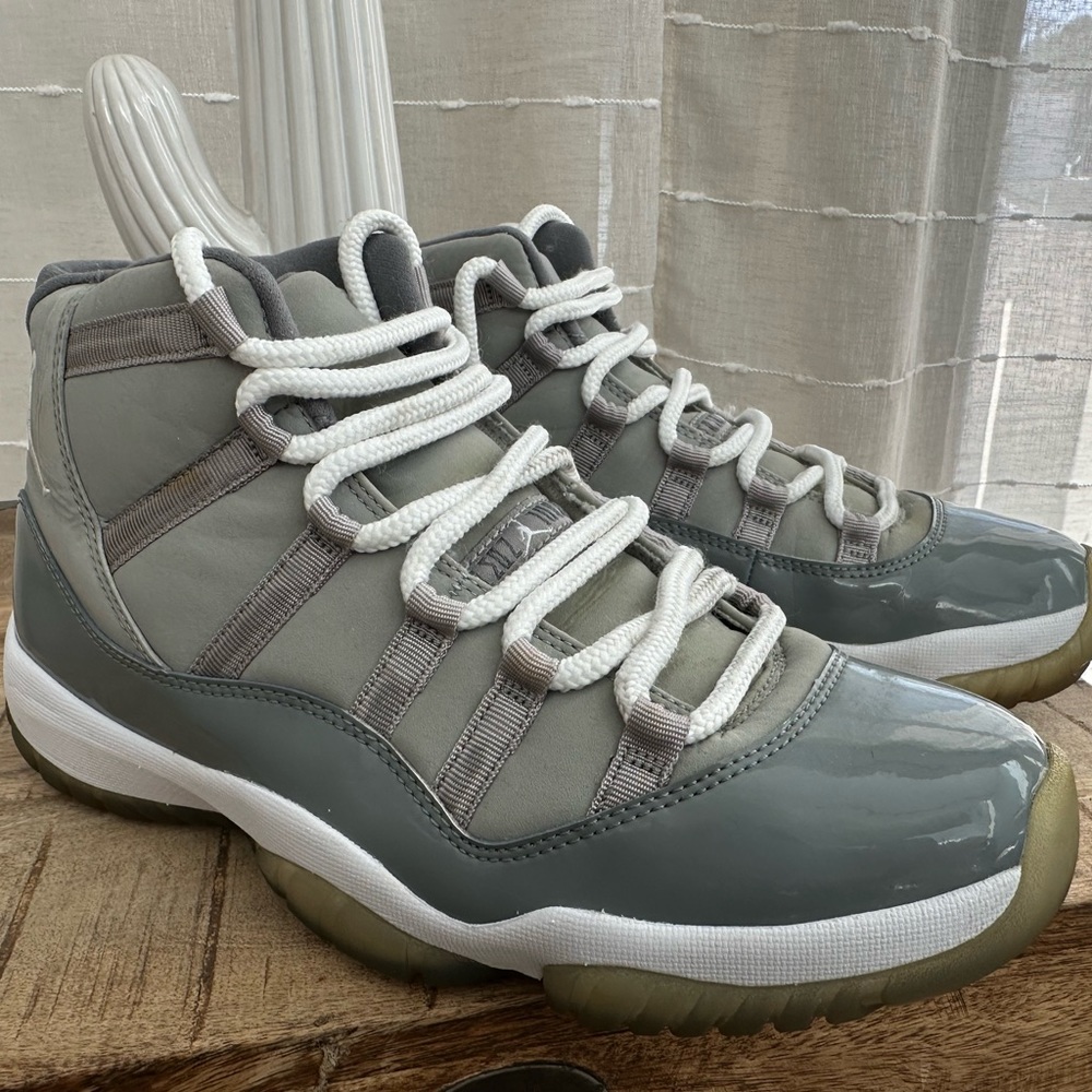 Jordan 11 Cool Grey 2010 size 9.5